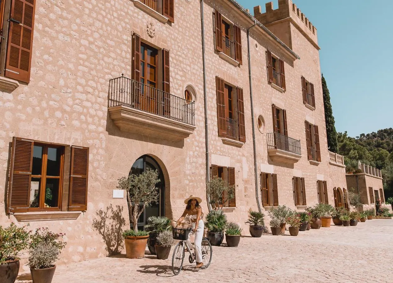 אס קפדיאה Castell Son Claret - The Leading Hotels Of The World