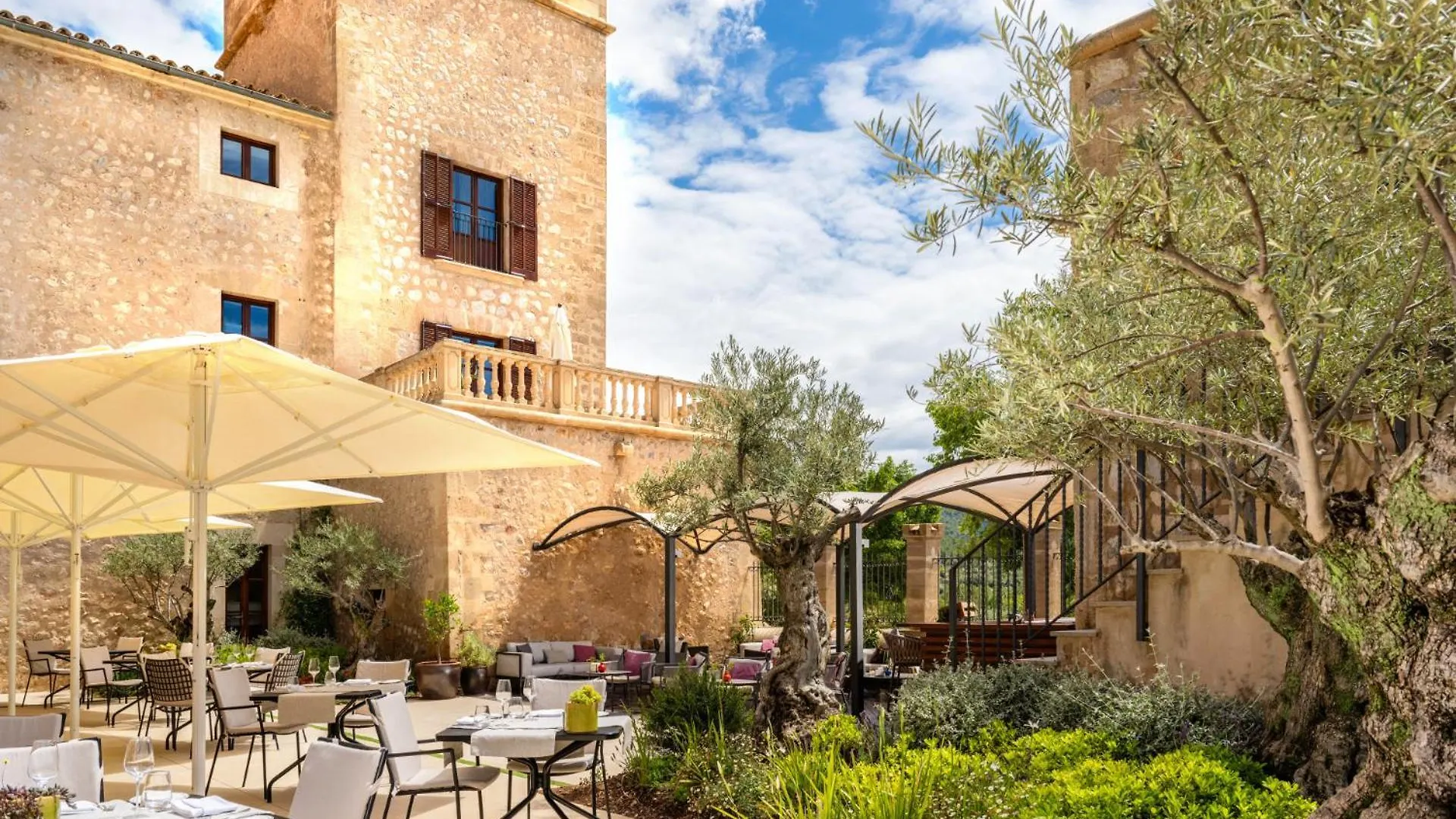 *****  Castell Son Claret - The Leading Hotels Of The World Es Capdella Spain