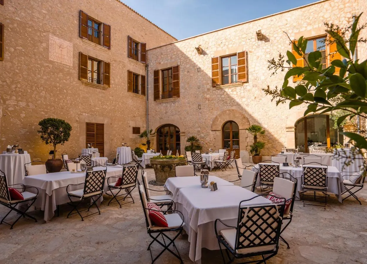 Castell Son Claret - The Leading Hotels Of The World إيس كابدييا