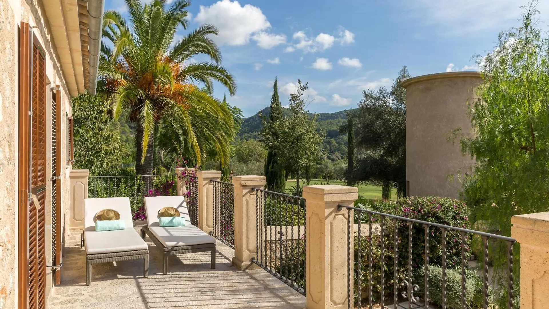 Castell Son Claret - The Leading Hotels Of The World إيس كابدييا