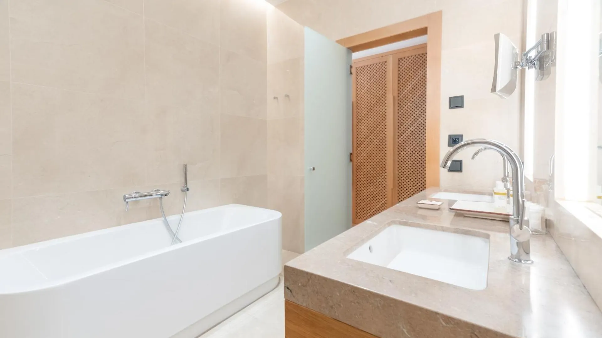Castell Son Claret - The Leading Hotels Of The World Es Capdella 5*,  Spagna